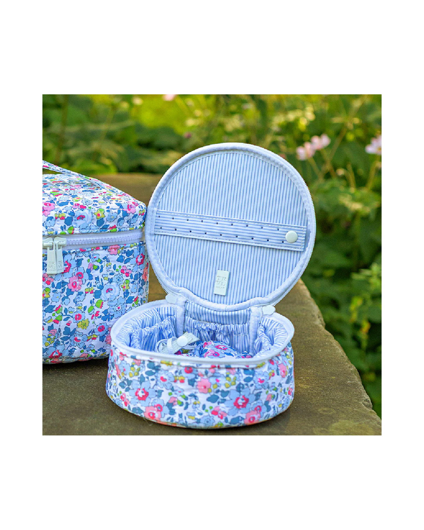 TRVL Quilted Jewel Round - Bridgehampton Floral
