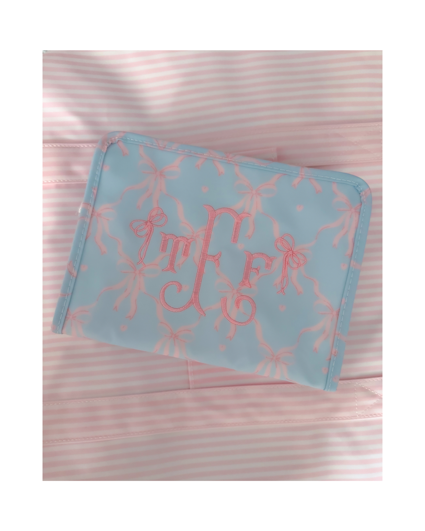 TRVL Roadie - Eloise Bow